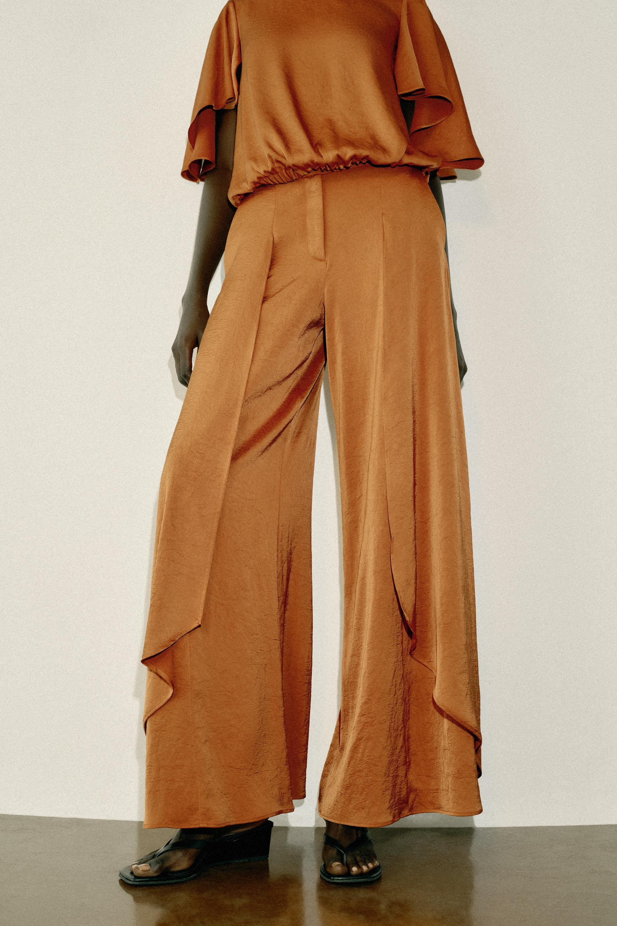 WIDE-LEG RUFFLED FLOWY TROUSERS | Zara US