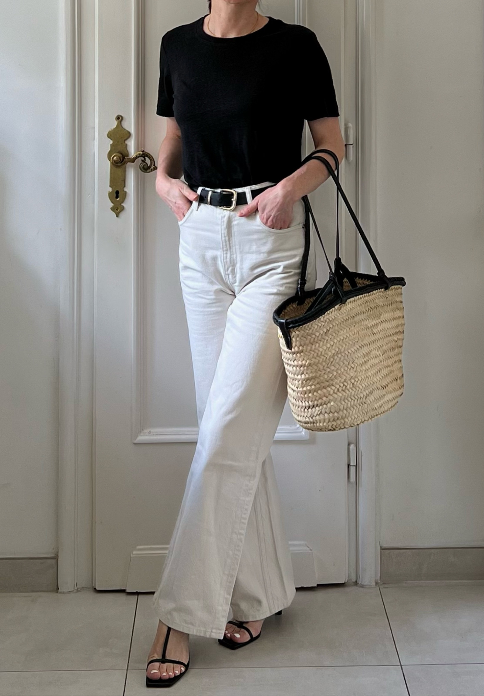 Pub outfit, jeans outfit, white jeans, white jeans outfit, cream jeans, heels, leather belt, basket bag, black t-shirt outfit, black tee, linen tee, summer style, summer outfit, city outfitt

#LTKstyletip #LTKuk #LTKsummer