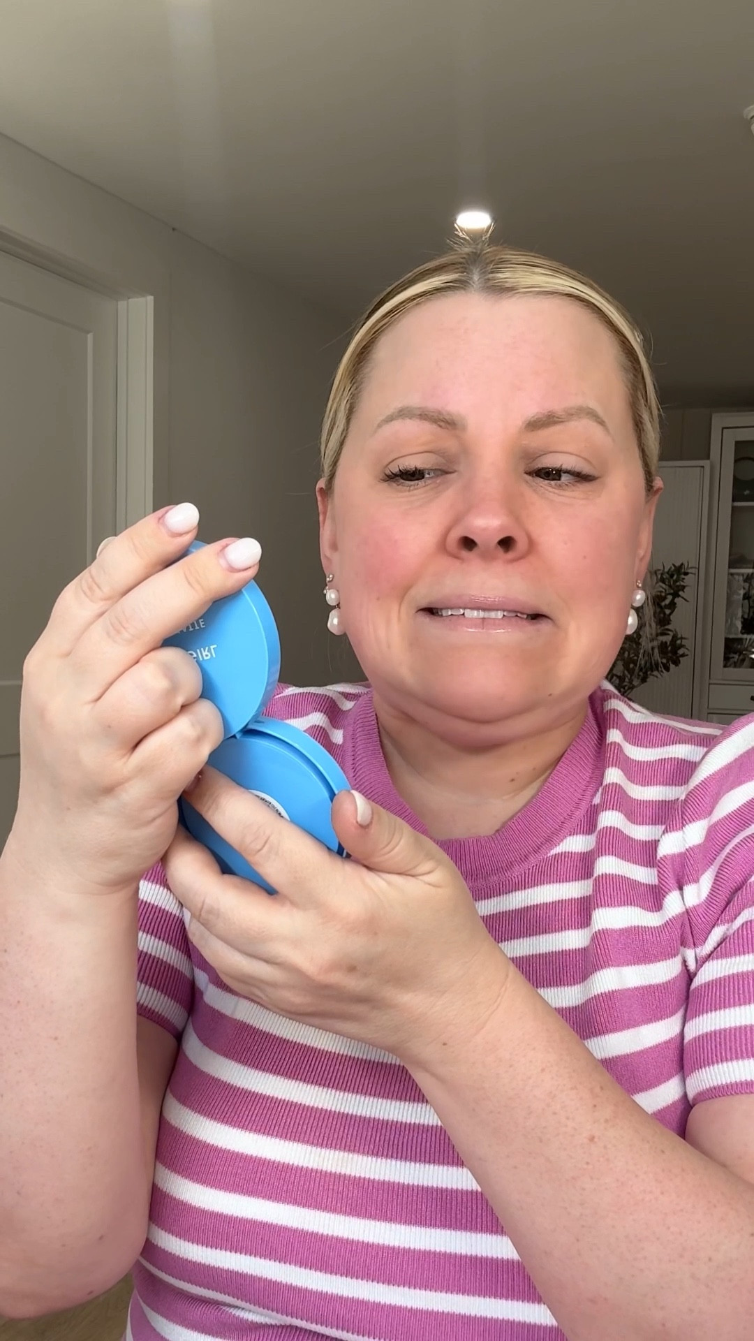 AD It's time to switch out your heavy foundation for the @missha.official purple bb cream, it's lightweight but has coverage so it's perfect for mature skin giving you a youthful glow! Comment the word ULTA and I'll DM you the link to this incredible bb cream
Now 30% off (April 10-18) at @ULTA Beauty #misshapartner

#LTKgrwm #LTKOver40 #LTKBeauty