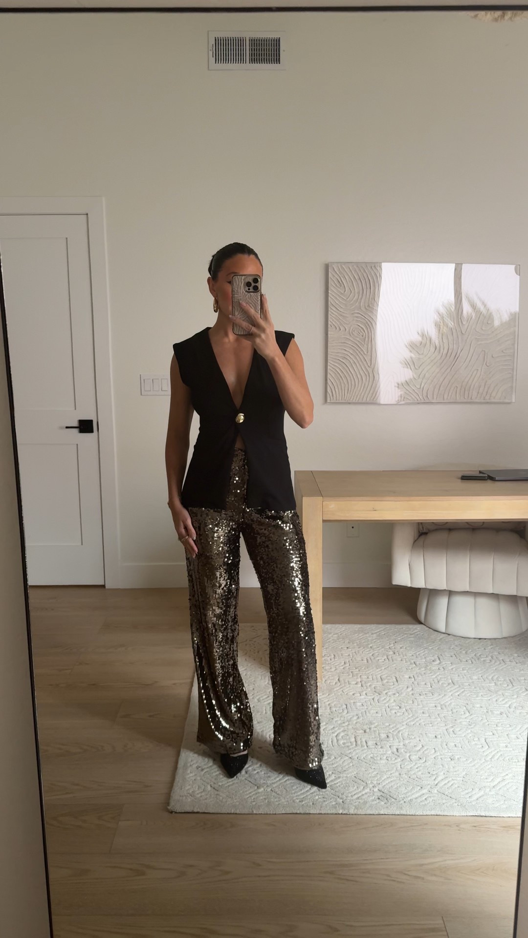New Year’s Eve outfit idea from HM 
Size XS vest top
Size 2 sequined pants 
Amazon heels 


#LTKootd #LTKSeasonal #LTKHoliday
