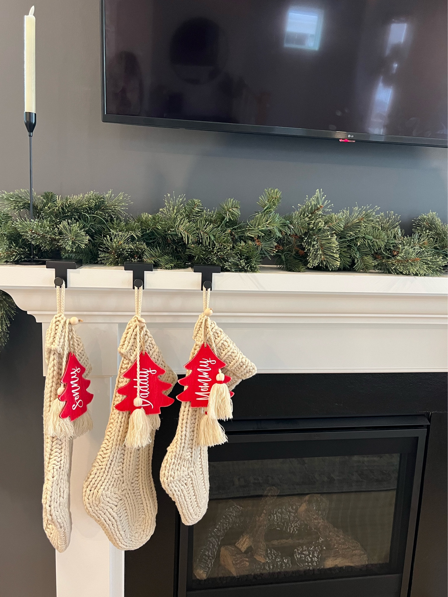 🕯️🎄🎅 

a Christmas mantel but make it affordable! 

Name tags are from Etsy :) 




#LTKfindsunder50 #LTKSeasonal #LTKHoliday