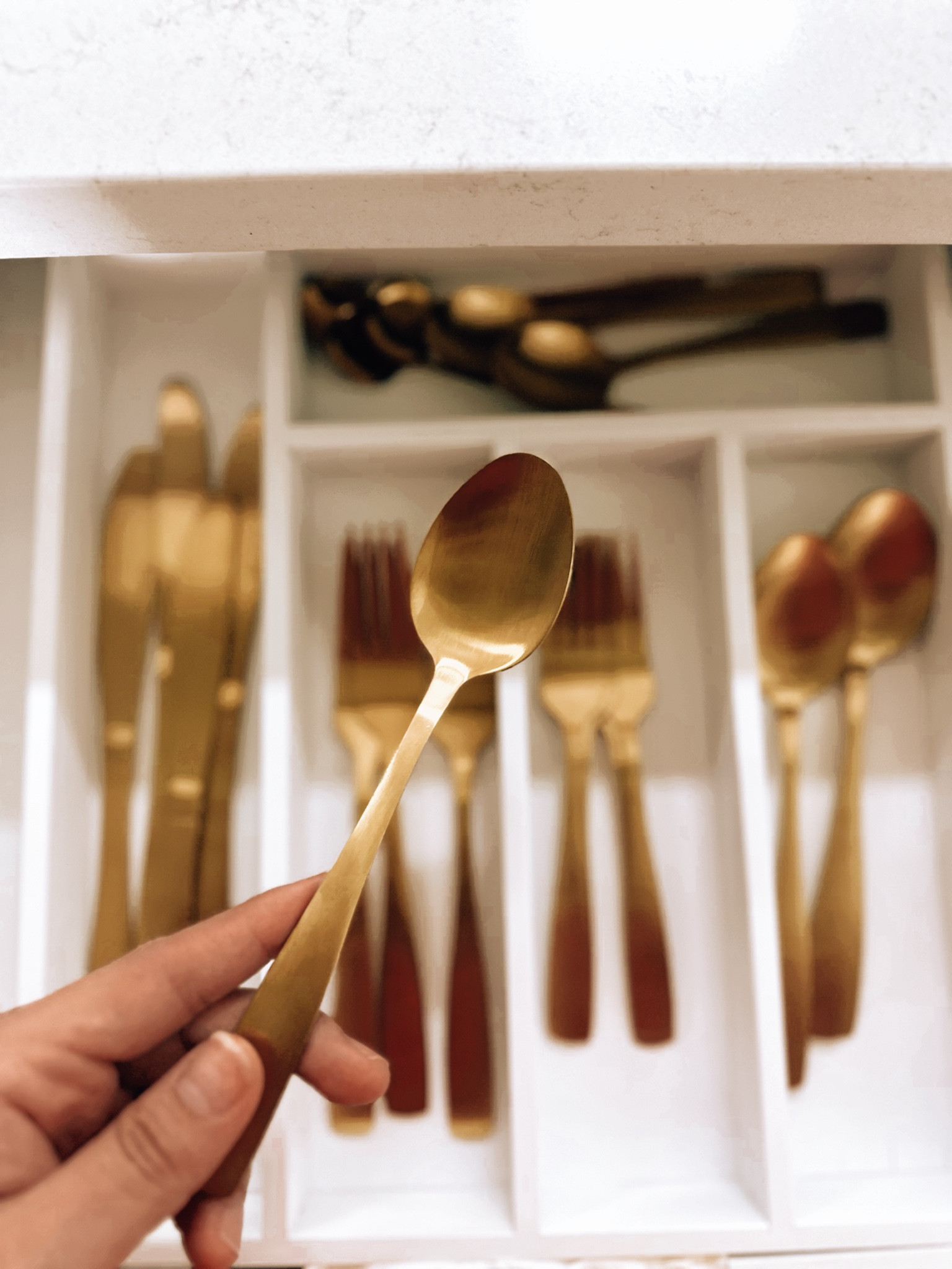 Kitchen utensils and storage 



Matte, matte gold, spoons, knives, forks, spoons 

#LTKHome #LTKFindsUnder50