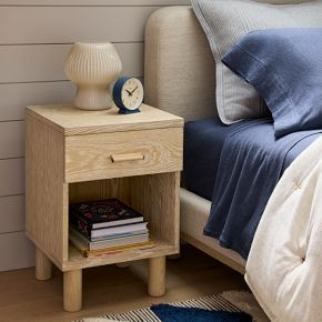 Romi Nightstand (17.5") | West Elm (US)