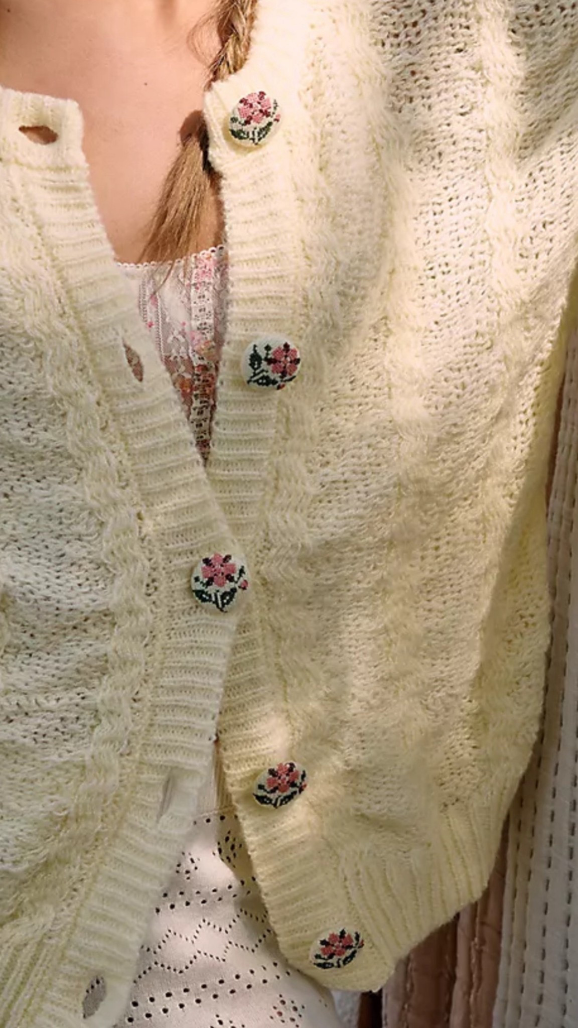 The buttons on this sweater ❤️

#LTKHoliday #LTKCyberWeek