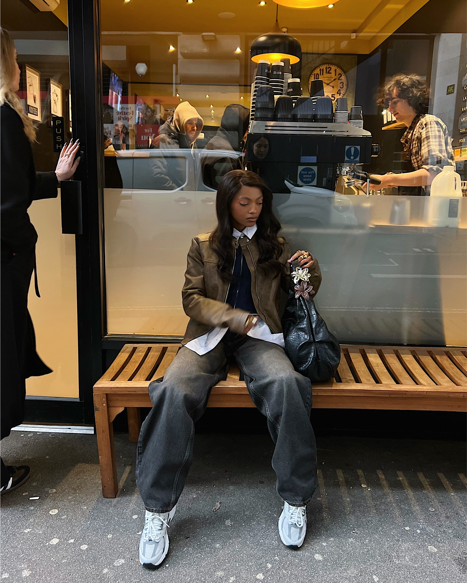 Baggy low rise jeans oversized shoulder bag petite baggy jeans

#LTKeurope #LTKspring #LTKuk