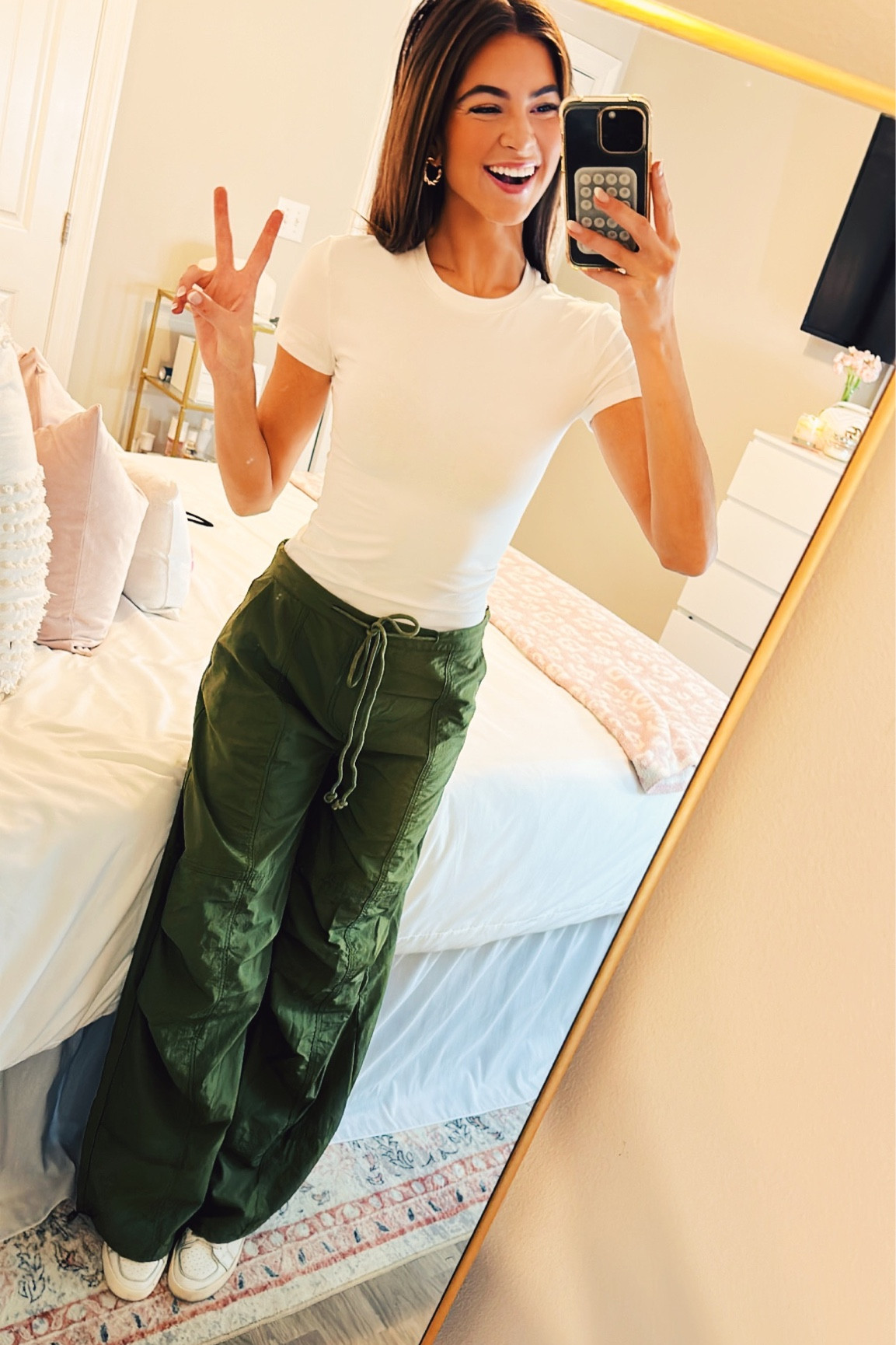 OBSESSING over this cool girl fit! Wearing a size small in pants! 

#LTKfindsunder100 #LTKU #LTKSeasonal