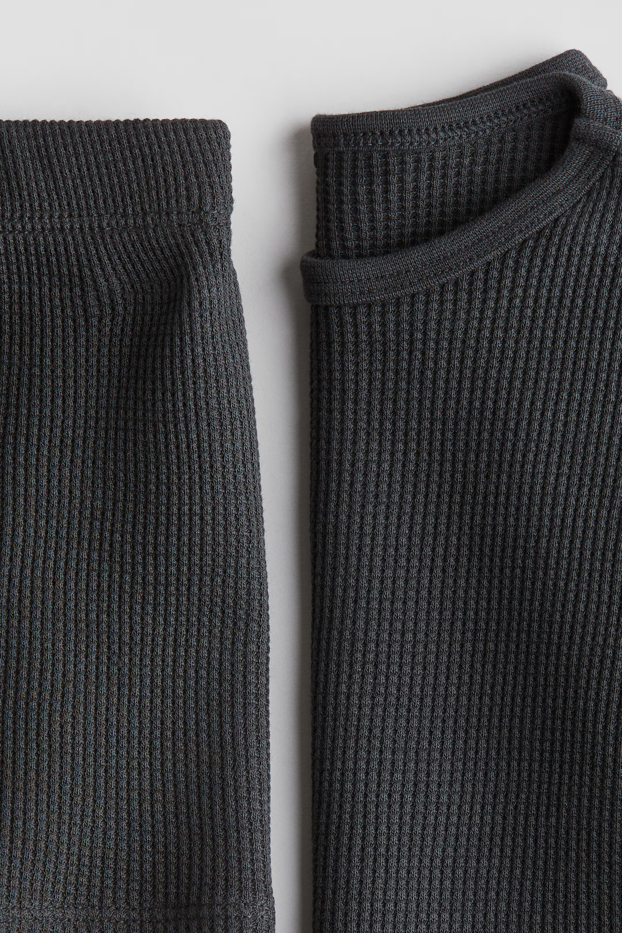 2-piece waffled cotton set | H&M (UK, MY, IN, SG, PH, TW, HK)