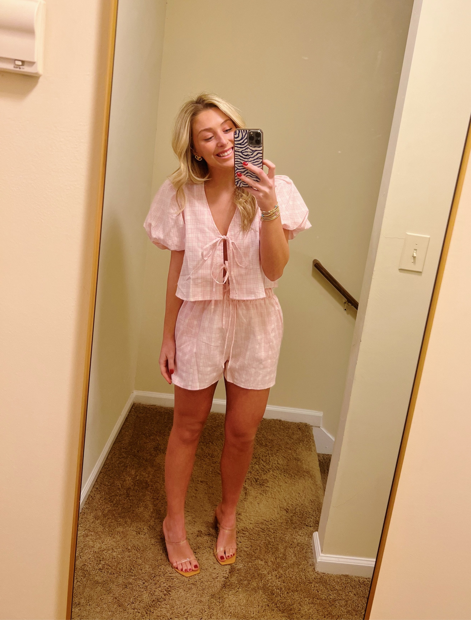 KEEP OR RETURN🤍


fashion haul, clothing haul, recent buys, try-on haul, college dresses, college outfits, preppy outfit inspo, college girl outfits, college, college class outfits, class ootd, ootd, Vici, Hazel and Olive, semi formal dresses, mini dresses, cardigans, cardigan, jeans, straight leg jeans, blue semi dress, blue dress, Golden Goose, college date night, date night outfits, jumpsuit, black boots, black ankle boots, amazon tops, Amazon, pink set, spring break, spring break outfits, pack with me, beach trip, beach, honeymoon outfits

#LTKfindsunder100 #LTKMostLoved #LTKSeasonal