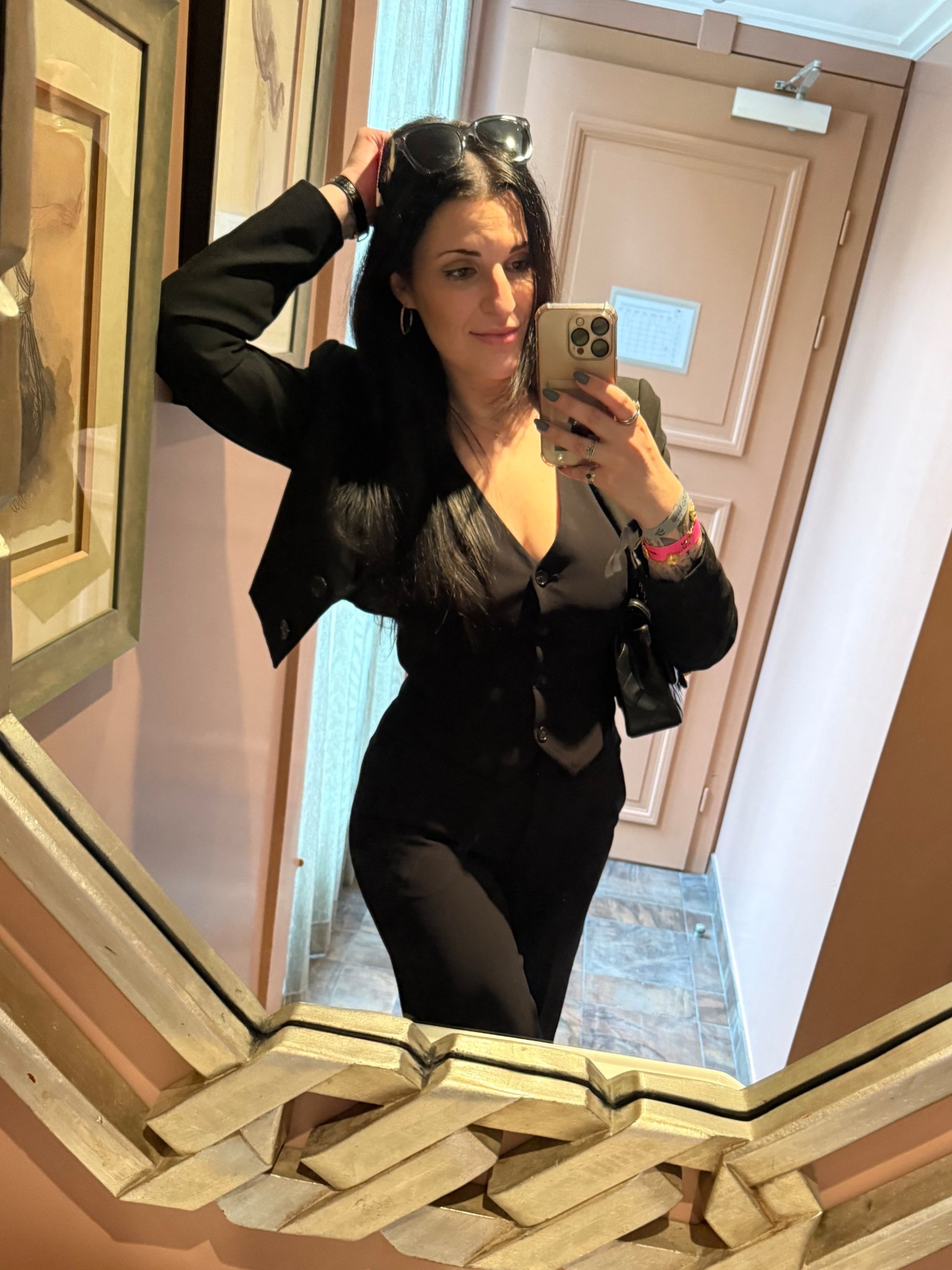 The best stylish, yet chic business fit yet. 🖤 

#LTKStyleTip #LTKWorkwear #LTKSeasonal