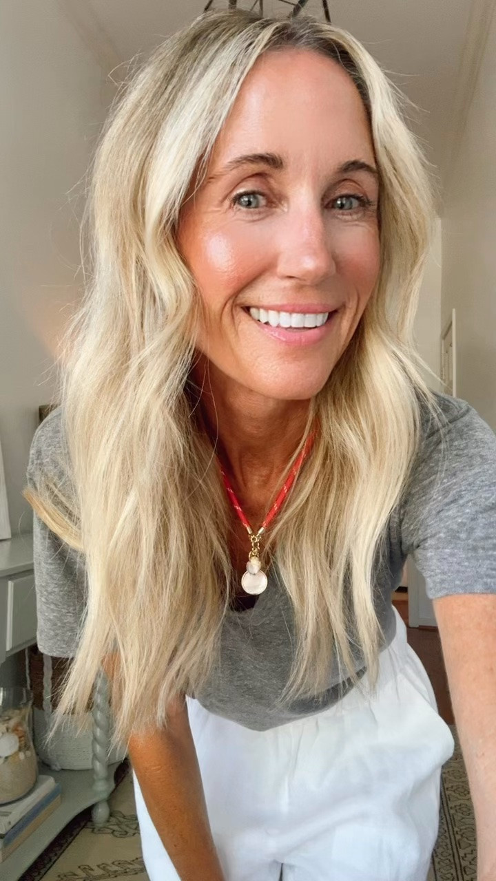 We are meeting friends for dinner and I live an easy yet simple outfit that takes seconds to put together. 
Pull on shorts with pockets, perfect tee with a v-neck makes it a little dressier and a pop of red❤️
#jcrew #perfecttee

#LTKdayinmylife #LTKOver40 #LTKootd