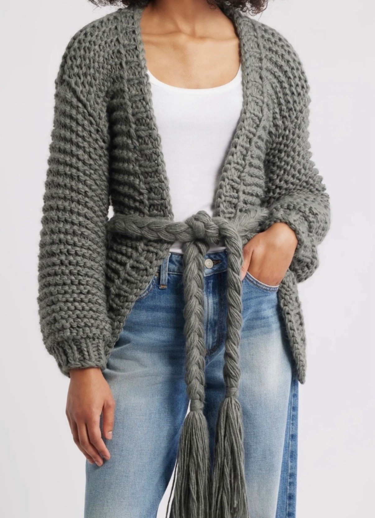 Cardigan 
Sweater 
Fall outfit 

#LTKSeasonal #LTKStyleTip