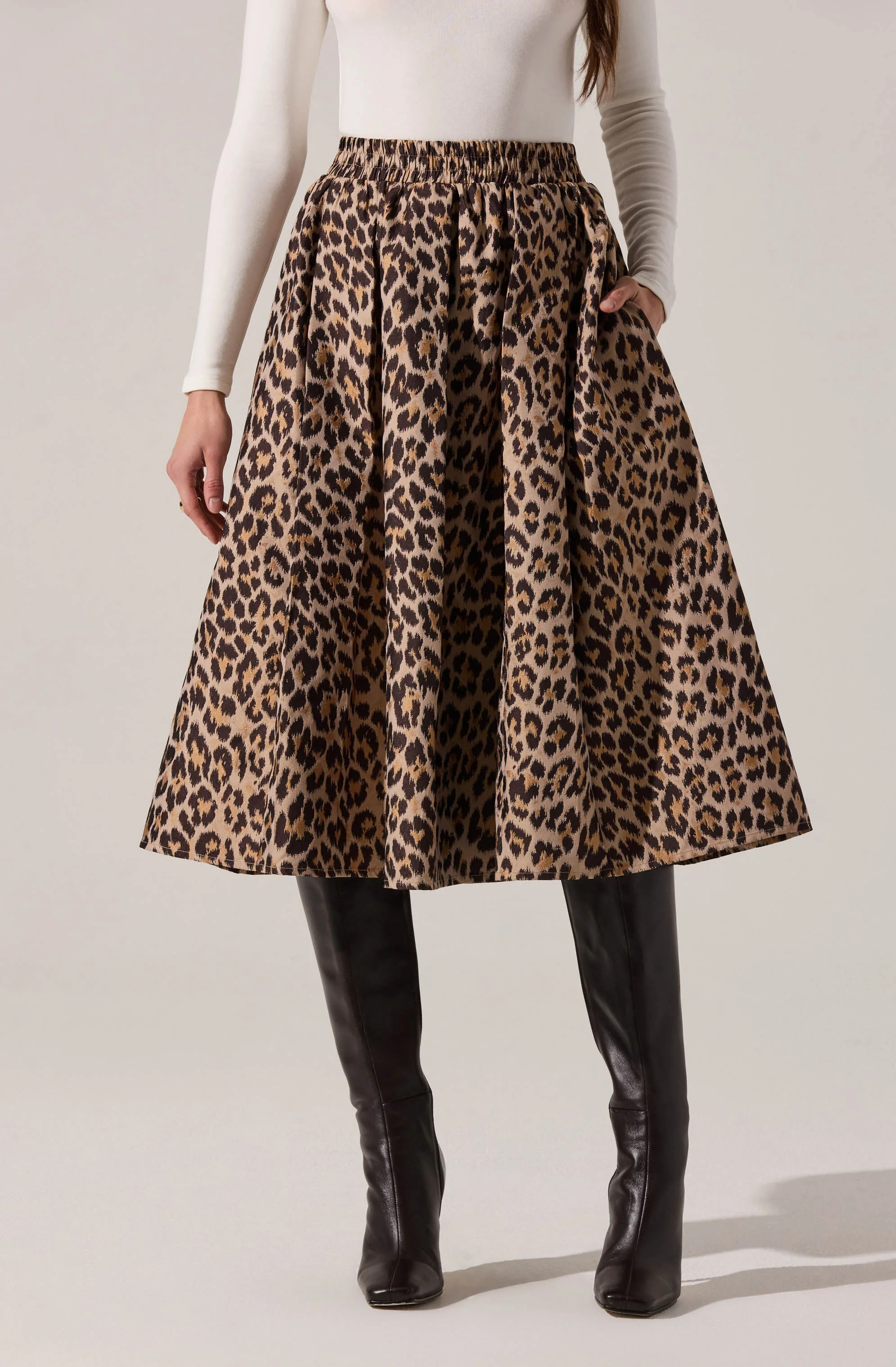Andolina Pleated Leopard Midi Skirt - Leopard print / XS | ASTR The Label (US)