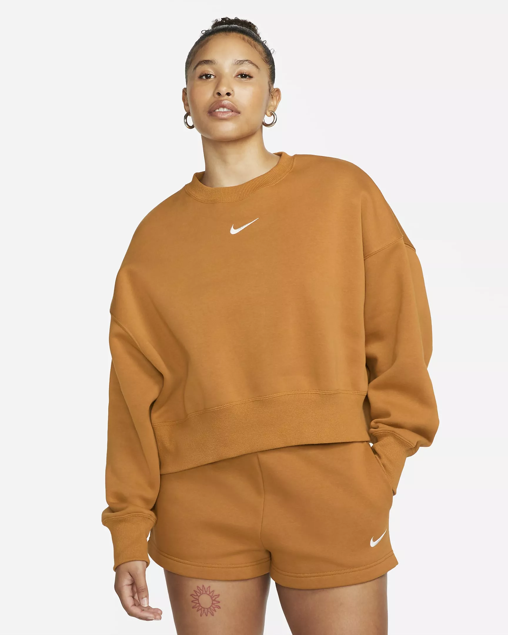 Tawny nike crewneck new arrivals