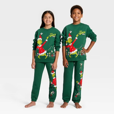 Kids' Dr. Seuss The Grinch Evergreen Fleece Graphic Sweatshirt - Dark Green L | Target