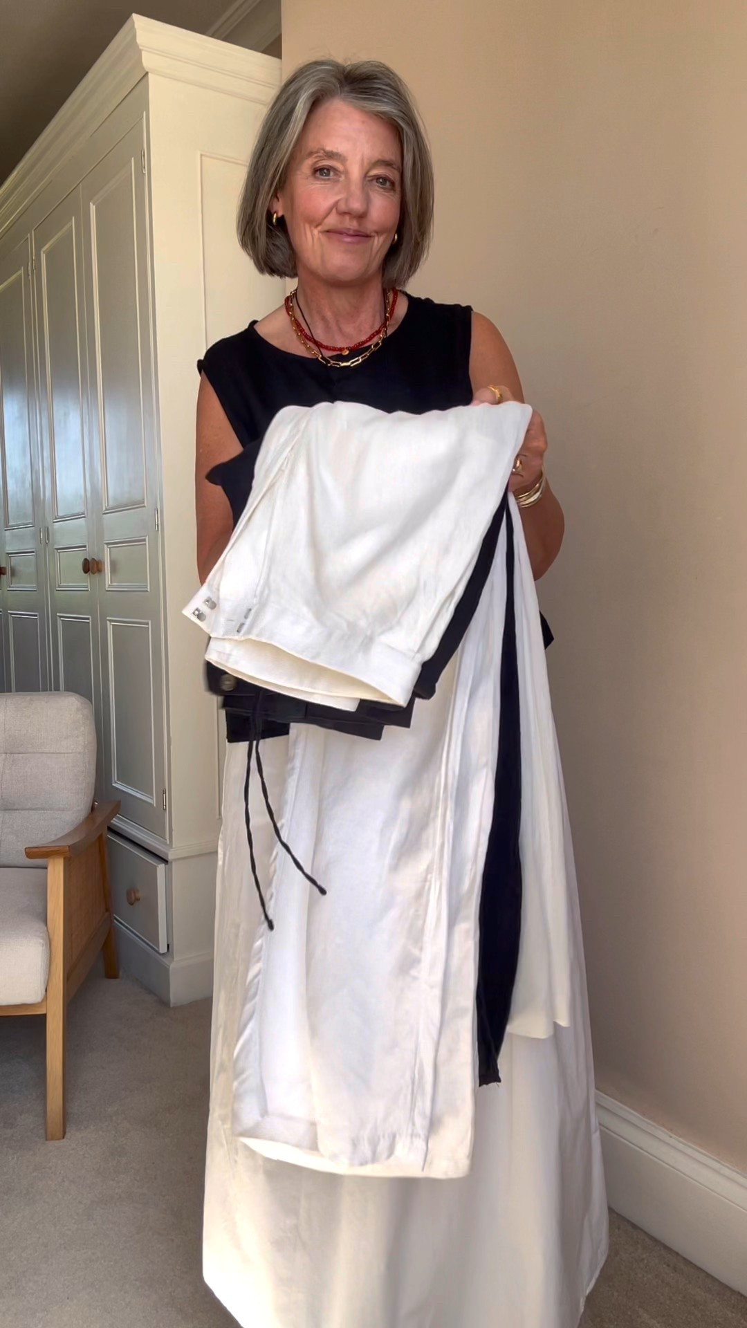 Linen Trousers @H&M It’s linen season and a wardrobe essential for me is linen trousers. My favourite ones are H&M in different styles. Just a reminder I’m 5ft 4 and 1/2. 
1 black Cropped size Medium 
2 white wide hook and bar fasten size 16 
3 black straight leg tie waist size medium
4 black pocket front straight leg size 14 27% off
5 white straight leg elastic waist size medium 
Tops 
Uniqlo black top and brown blouse size large
Cos yellow shirt size 38
Whistles leather jacket size 12
Dissh black linen top size small. 




Linen trousers, capsule wardrobe, Euro summer outfits, holiday outfit, summer outfit ideas, hand luggage outfits, vacation outfit ideas. Linen trousers, comfy outfit ideas, summer outfit, holiday outfits, transitional fashion, comfy summer outfit ideas

#LTKover50style #LTKstyletip #LTKsummer