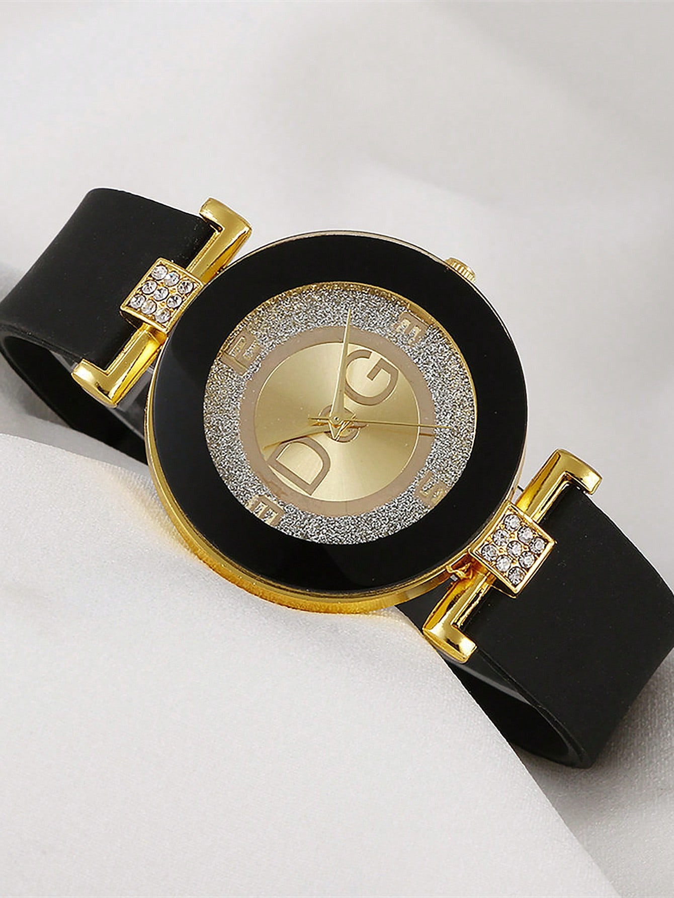 TrendsDQG 1pc Women's Black Silicone Strap Fashion Rhinestone Dial Quartz Watch For Daily Decorat... | SHEIN