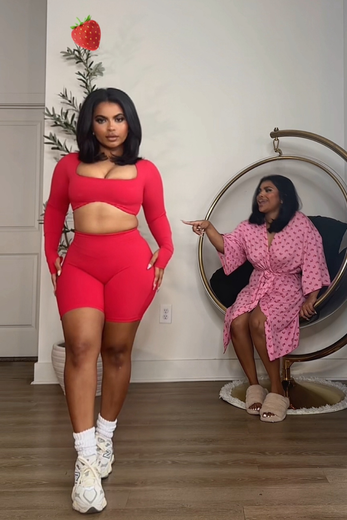 Wearing size small on top & bottom 🍓#gym

#LTKFitness