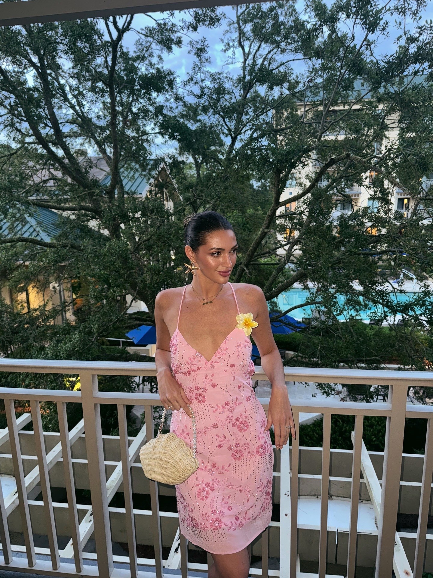 The perfect summer dress, bag and clips 

#LTKStyleTip #LTKSeasonal #LTKSummerEdit