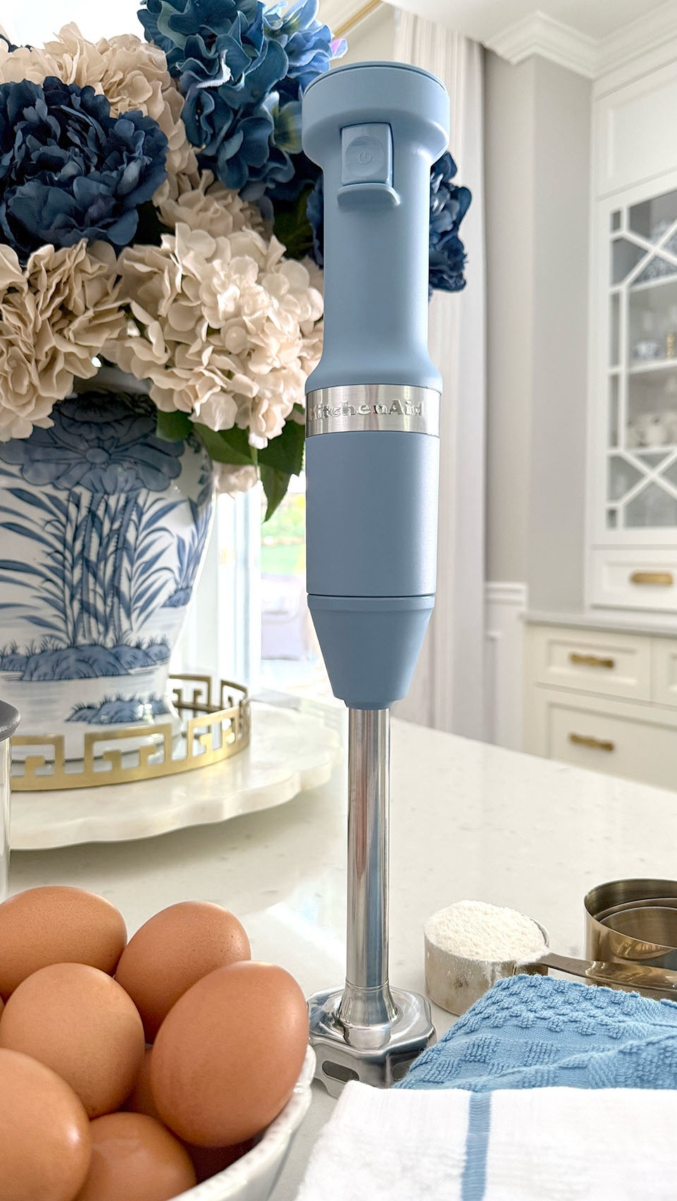 t’s Wayfair Canada’s Epic Fall Sale!
@wayfaircanada
Save up to 70%!
Sept 15-22, 2025
This gorgeous blue hand mixer and classic essentials from @wayfaircanada add chic style and function to our kitchen!💙
#WayfairCAPartner
#WayfairCAHome

#LTKStyleTip #LTKHome