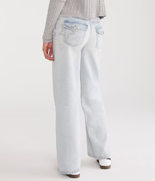 Low-Rise Baggy Wide Leg Star Pocket Jean | Aeropostale