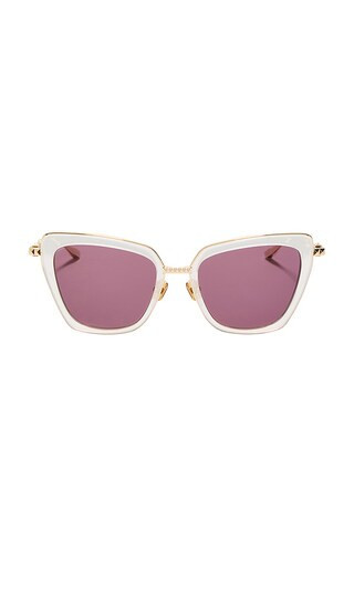 Valentino Garavani V-Daydream II Sunglasses in White. | Revolve Clothing (Global)