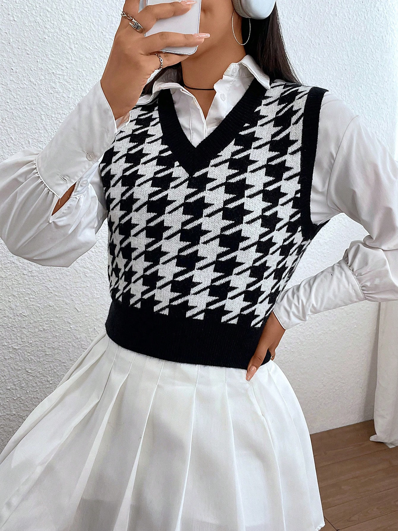 SHEIN Qutie Plus Houndstooth Pattern Sweater Vest Without Blouse | SHEIN