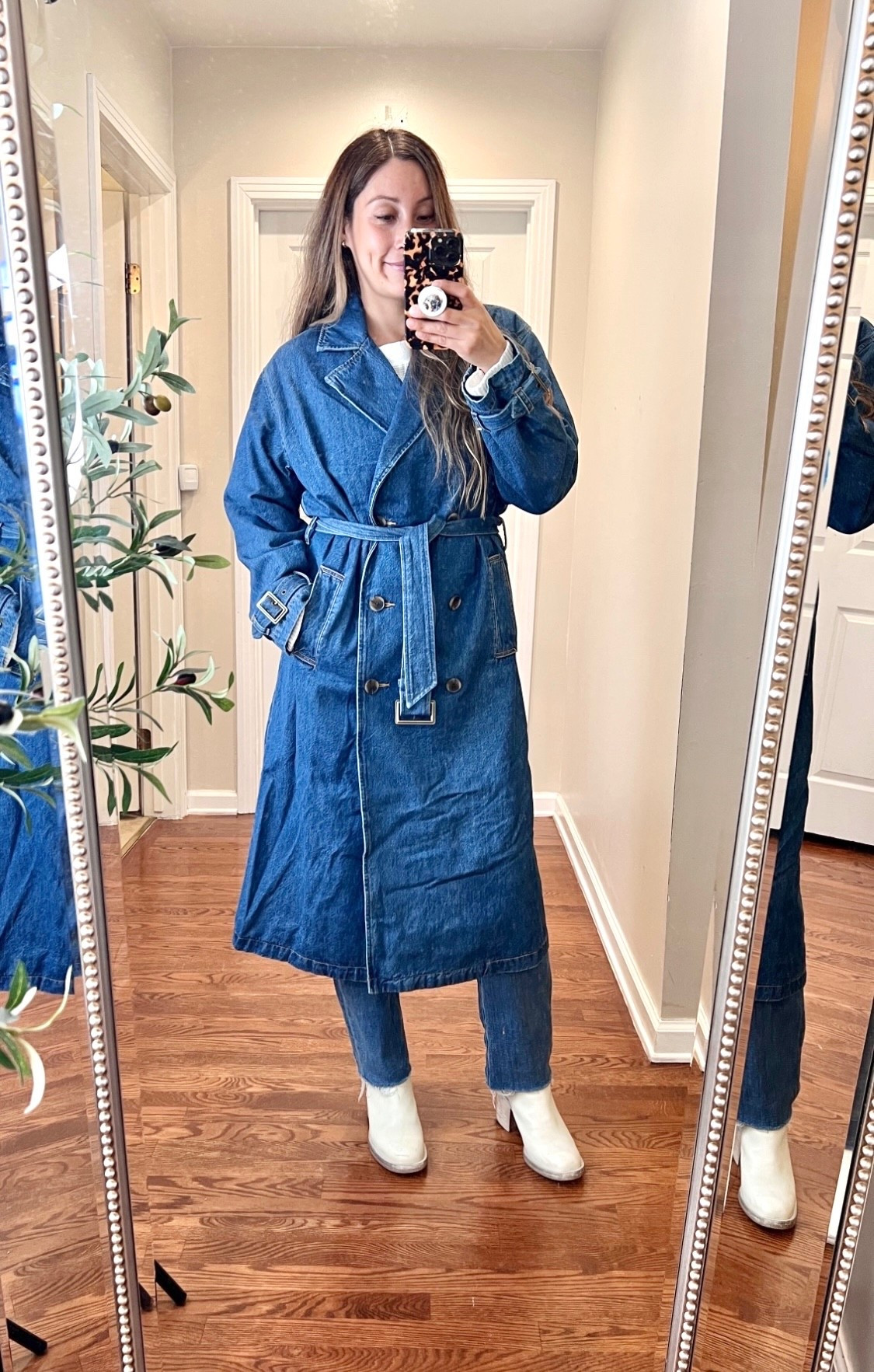 So into trench coats this season and this denim one goes with a lot! #denim #denimtrechcoat #trenchcoat #coat 

#LTKmomlife #LTKSaleAlert #LTKFindsUnder100