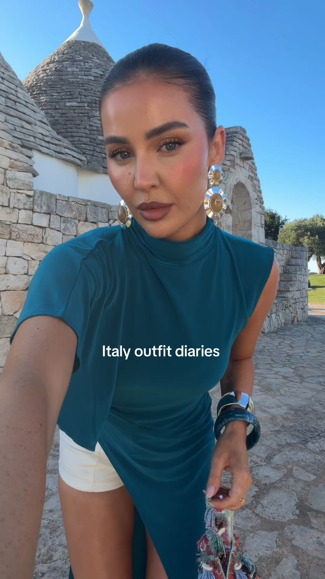 River island summer look asymmetric top embellished bag

#LTKuk #LTKsummer