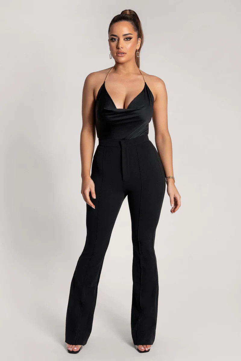 Zendaya Highwaisted Flare Pants - Black | MESHKI US