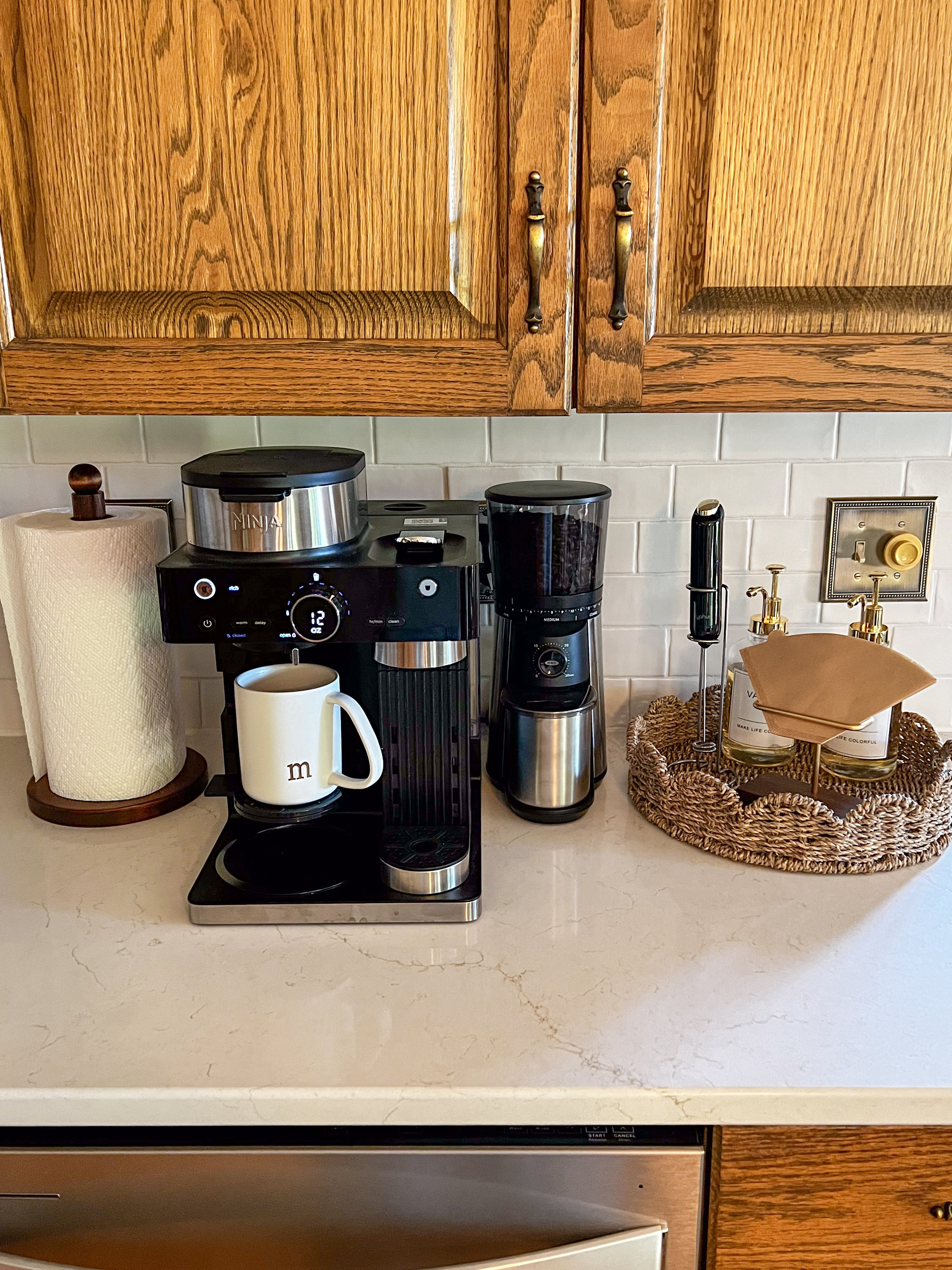 Some good deals happening on some of my coffee faves!

Upgrade your coffee station with these great finds! I love starting my mornings with the Ninja coffee maker. Pair it with some cozy mugs and fresh coffee pods, and you're ready to go! 

 

 #LTKdayinmylife #LTKfoodie #LTKSaleAlert