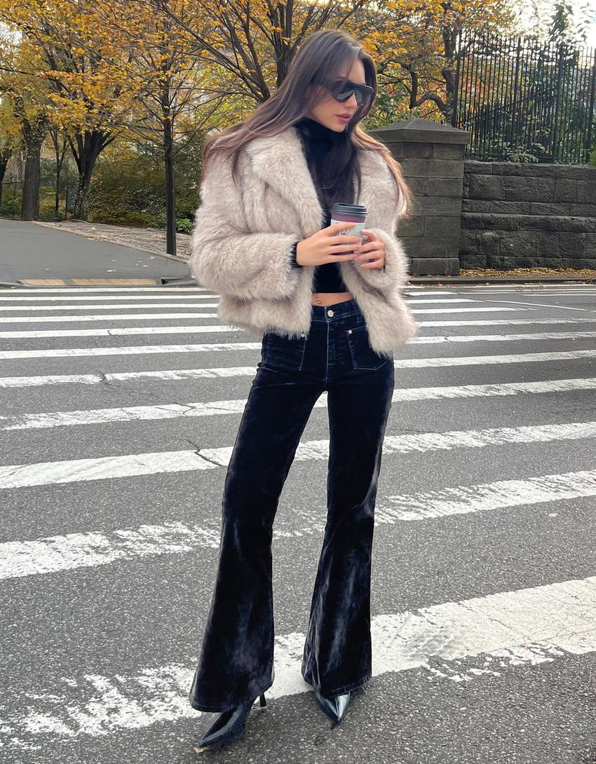 Kunstfelljacke - Jacken und Trenchcoats - Damen | Bershka DE