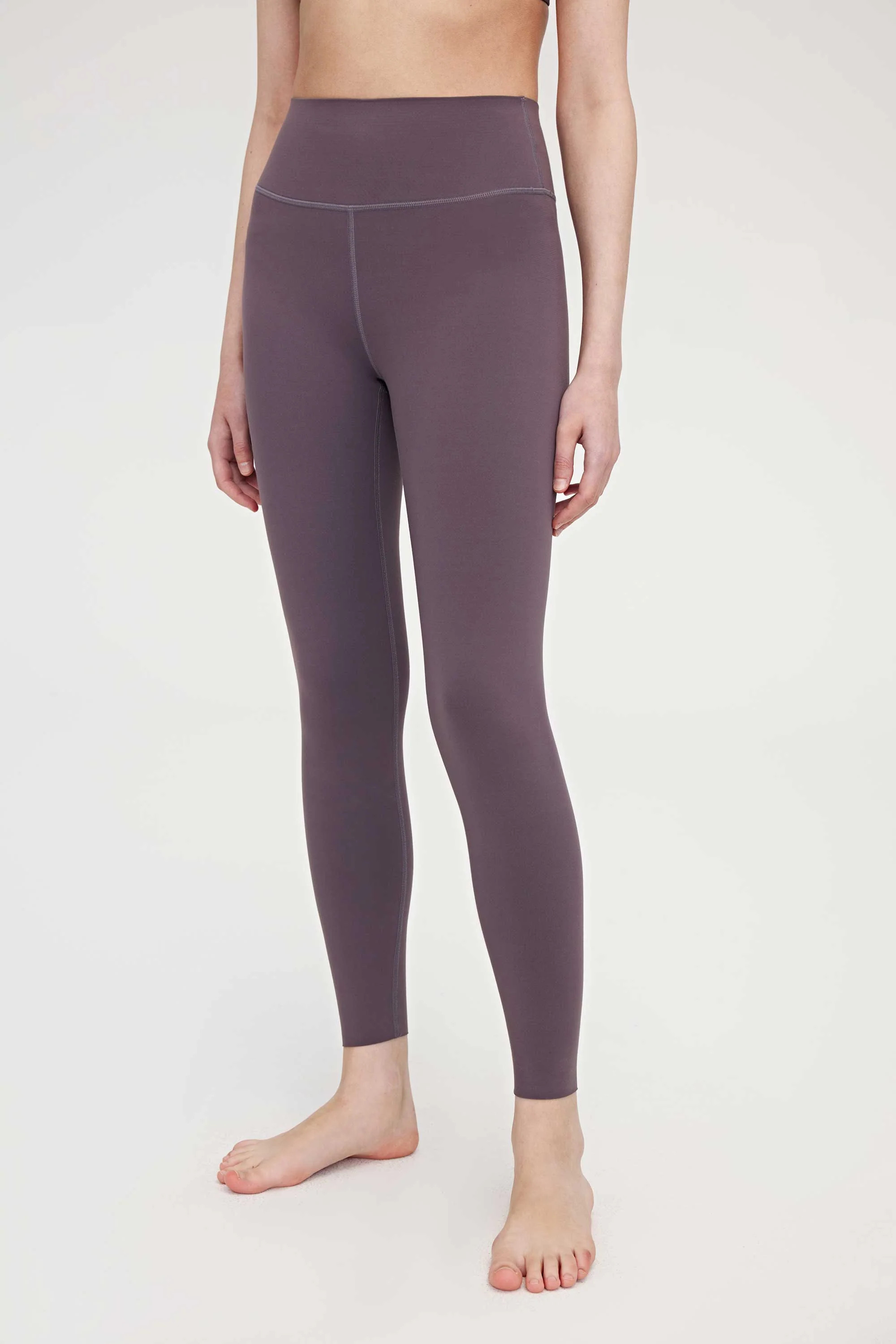 Light Lift Shaping Leggings | NEIWAI