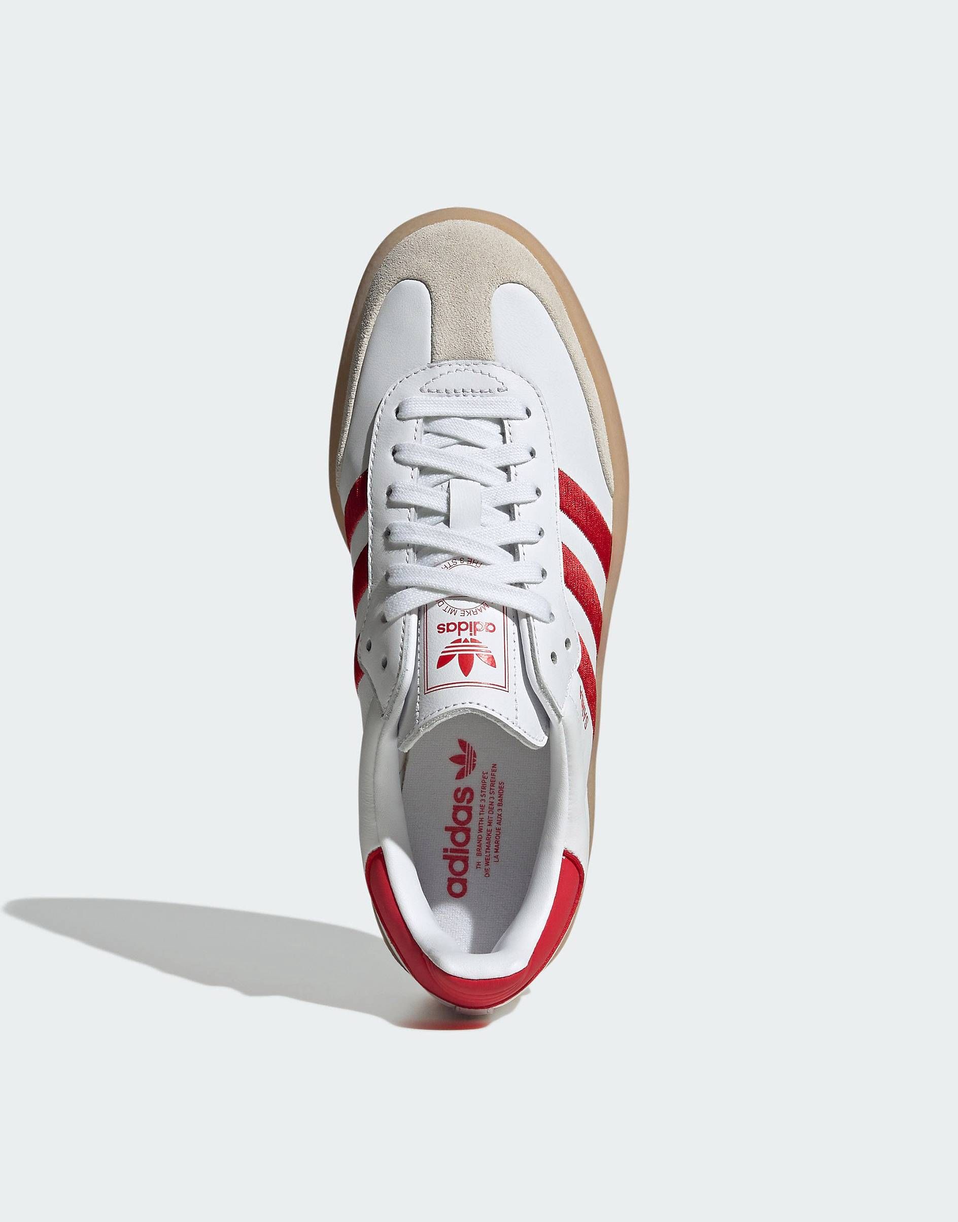 adidas Originals Sambae sneakers with gum sole in white and red | ASOS | ASOS (Global)