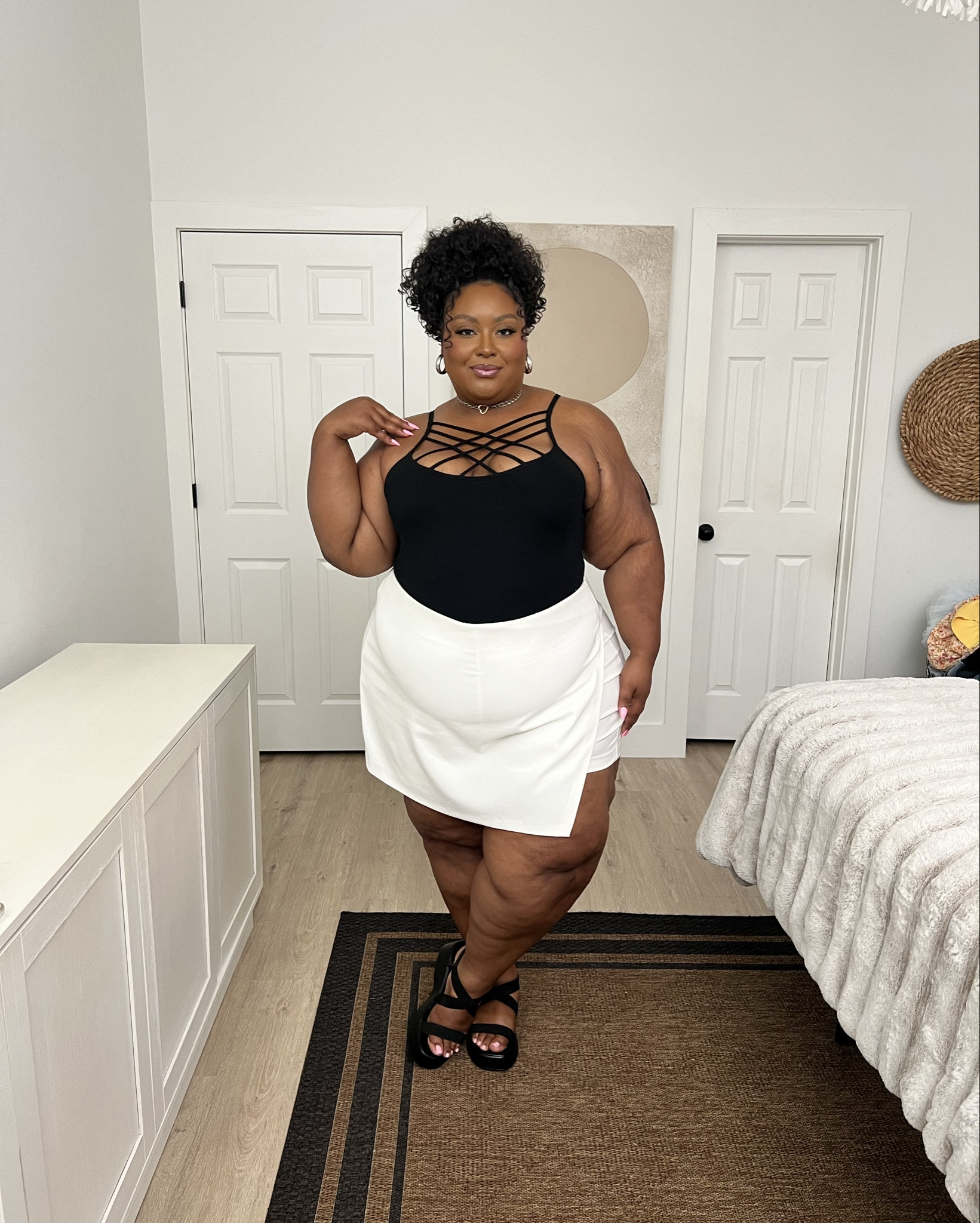 This look is giving luxe! The white skort bottoms and black strappy top and shoes help add the perfect balance of chic and sexy! 
Available in sizes 10-30

Plus sized and midsize babes tap in!

#LTKPlusSize #LTKStyleTip #LTKMidsize