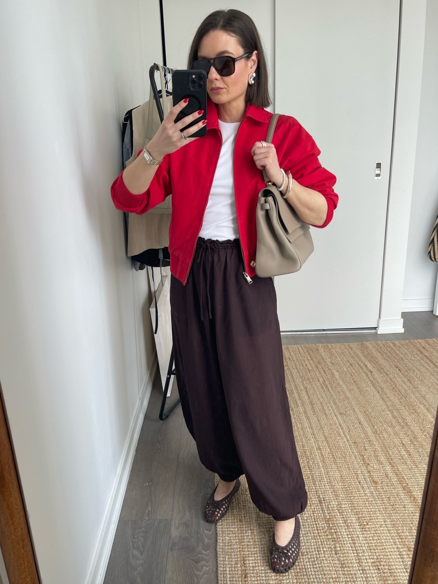 Added a pop of red with these brown balloon pants. I’m wearing a size XS (note they are a bit see-through).

#LTKsummer #LTKcanada