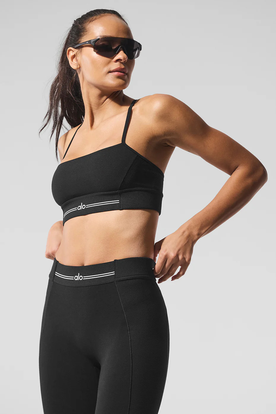 Alosoft Relay Bra in Black/White, Size: Small | Alo Yoga (US)