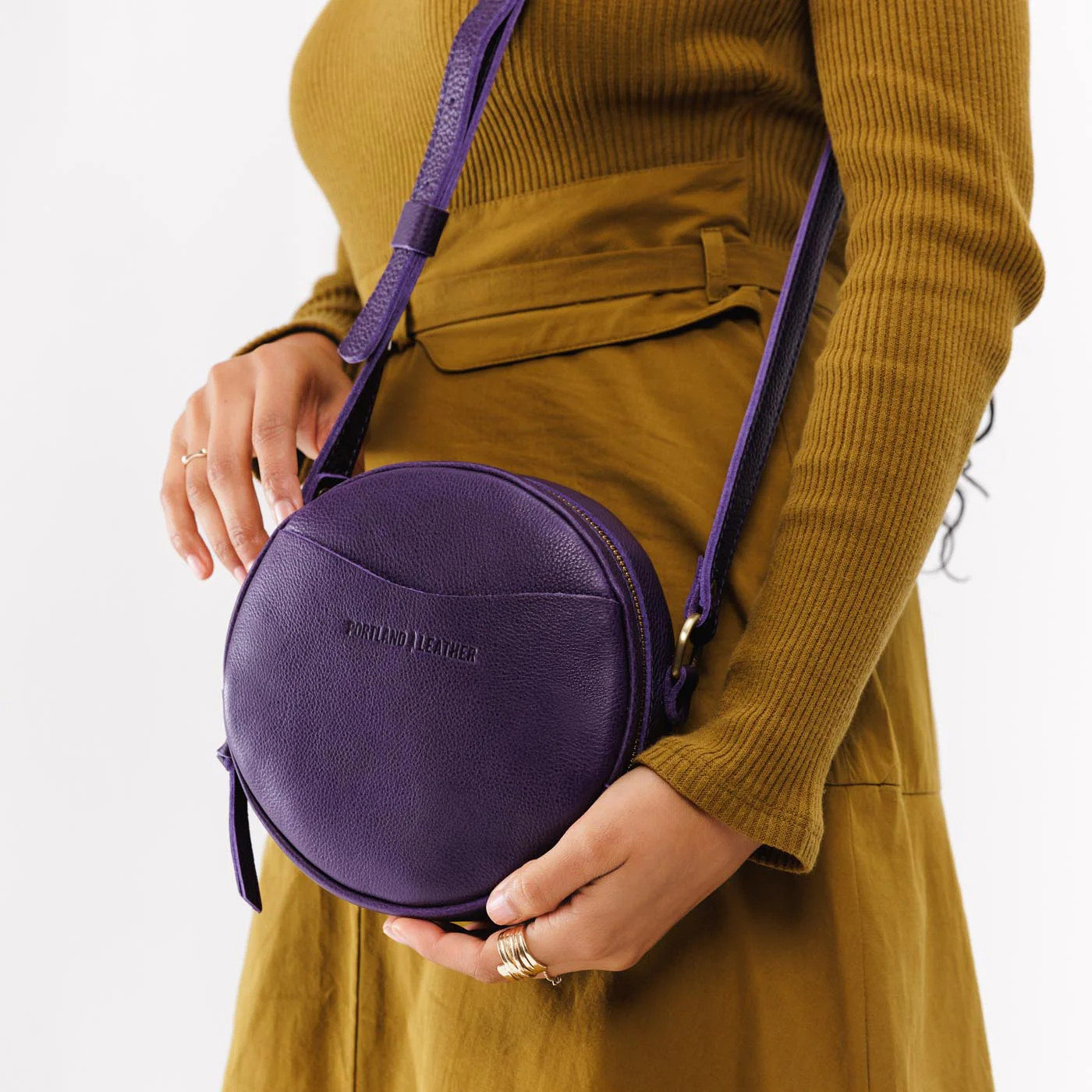 Circle Crossbody | Portland Leather Goods | Portland Leather Goods (US)