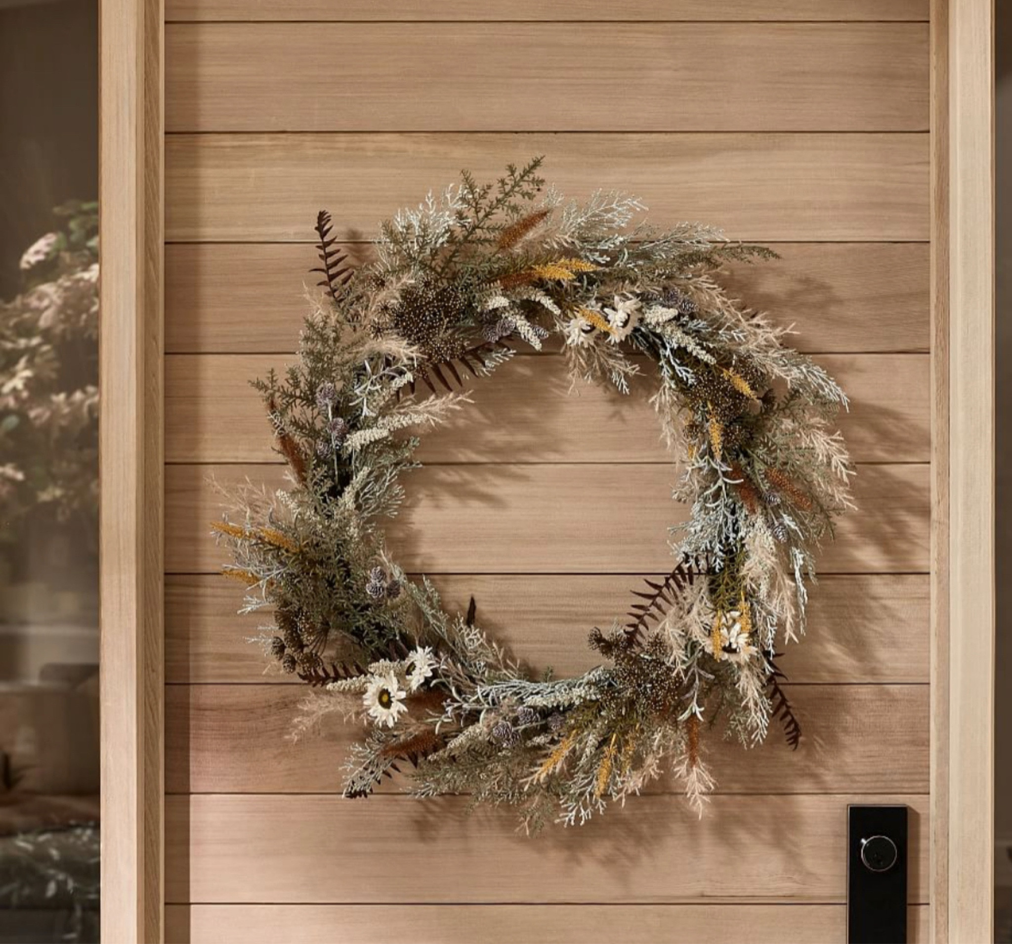 This fall wreath is so good. Love the colors

Fall decor, fall wreath, target home, pottery barn, Walmart home, amazon home, neutral wreath, organic decor





#LTKSeasonal #LTKhome