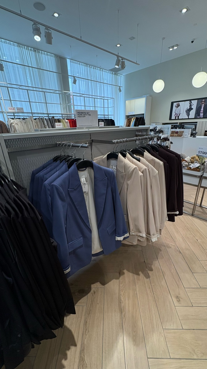 Spend the day with me in Downtown Detroit 
Full Vlog on my YouTube channel @ Life With Fashion Doll. 

#LTKMidsize #LTKvlog #LTKdayinmylife