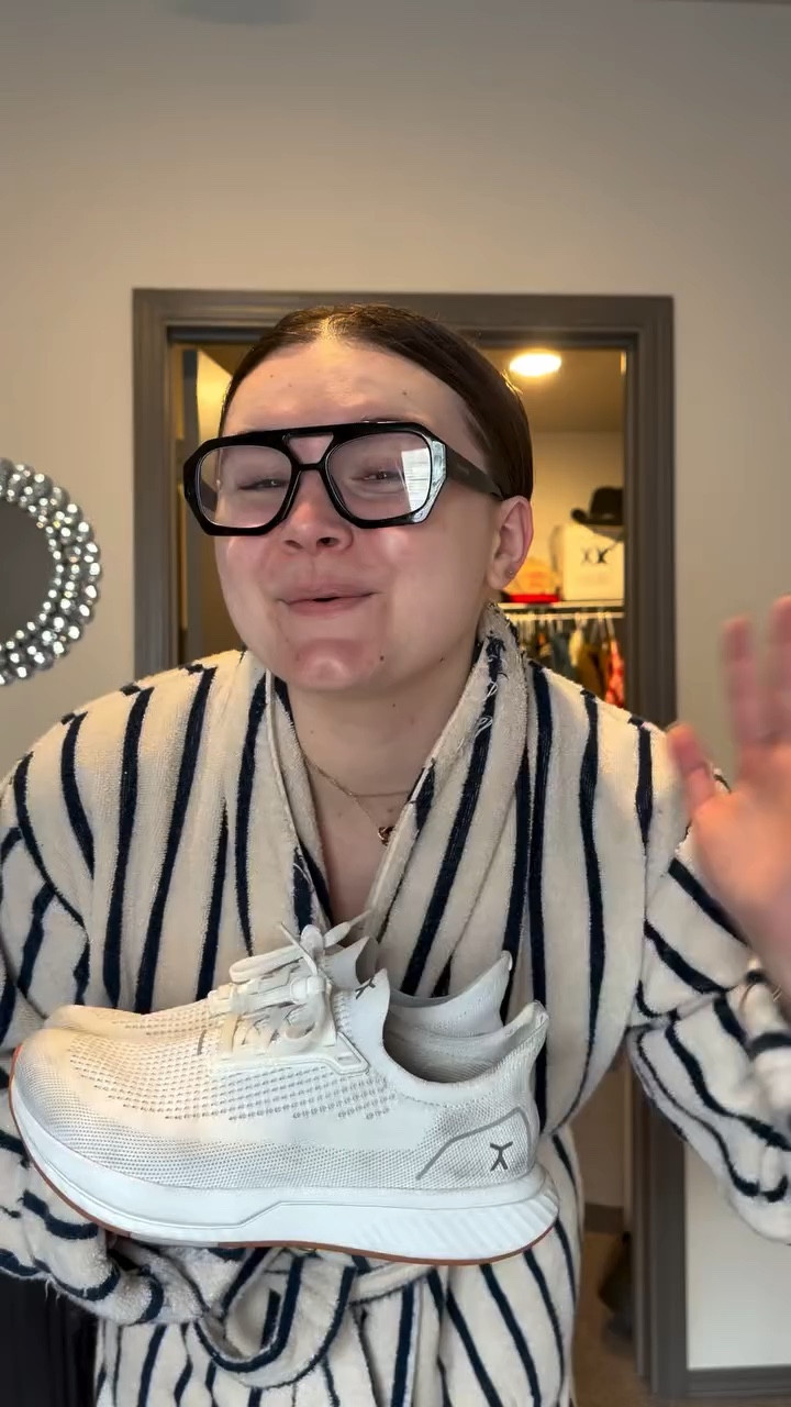 Save for the gym 💪🏻

Welcome to episode 2 of basic not boring, your styling series for fun outfits! Today’s look is great for workouts, running errands or just lounging around. I’m featuring my @flux_footwear sneakers for an extra comfy fit 🙂‍↕️

Comment GYM to get the look for yourself!

#basicnotboring #howtostylevideo #howtostylesneakers #gymootd #gymoutfits

#LTKMidsize #LTKootd #LTKfitnessgoals