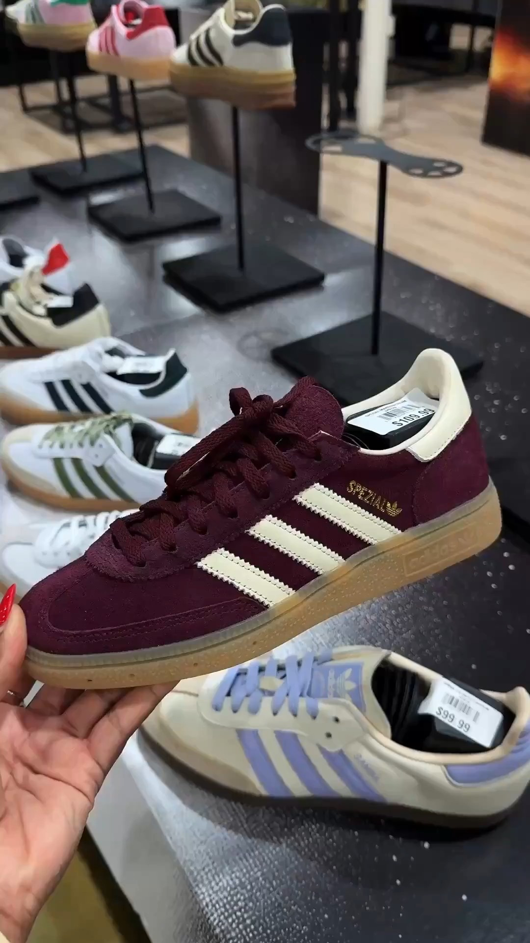 Sambas + Spezials = closet staples 👟✨
Easy to style, comfy to wear, and so on trend.

#LTKShoeCrush
#LTKStyleTip #LTKActive