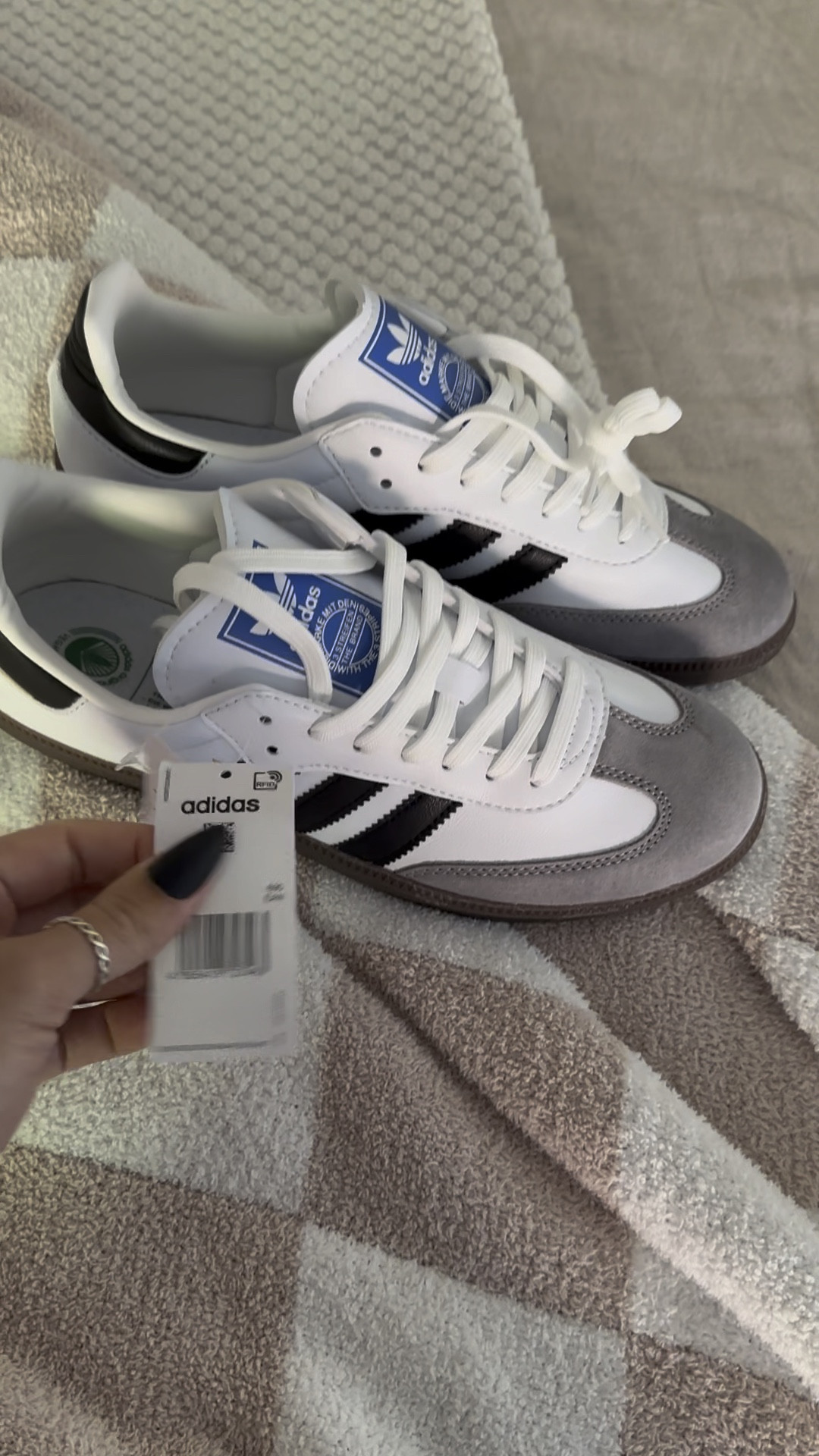 Exact link I bought through. Took about two weeks for them to arrive 🫶🏽 dh gate dupe , dhgate addidas , sambas dupes , addidas dupe , dh gate shoes , neutral sneakers , dhgate sneakers 

#LTKU #LTKSeasonal #LTKshoecrush