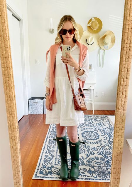 omw to spend $35 on apples ~for the experience~

warm weather apple picking outfit // new england fall style // white shirt dress // hunter green hunter boots // green wellies outfit  

#LTKSeasonal