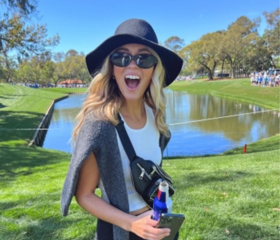 Hat!

#LTKtravel #LTKstyletip #LTKSeasonal