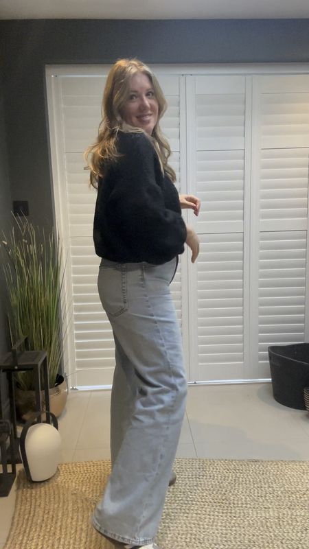 Been searching for the right wide leg jeans and I’ve finally found them. These are a lovely shape and great fit.

#LTKmidsize #LTKover40 #LTKSeasonal