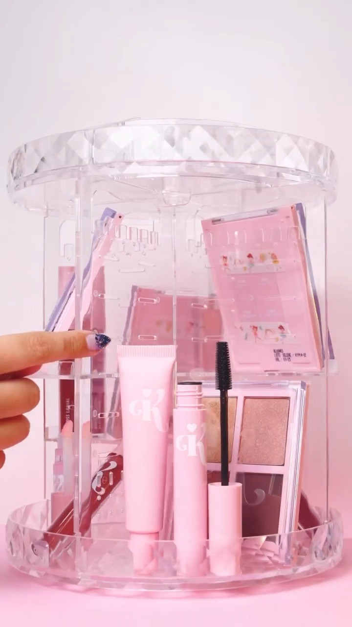 Todos os produtos @karenbachinibeauty Qual seu favorito?



#LTKbeauty #LTKbrasil