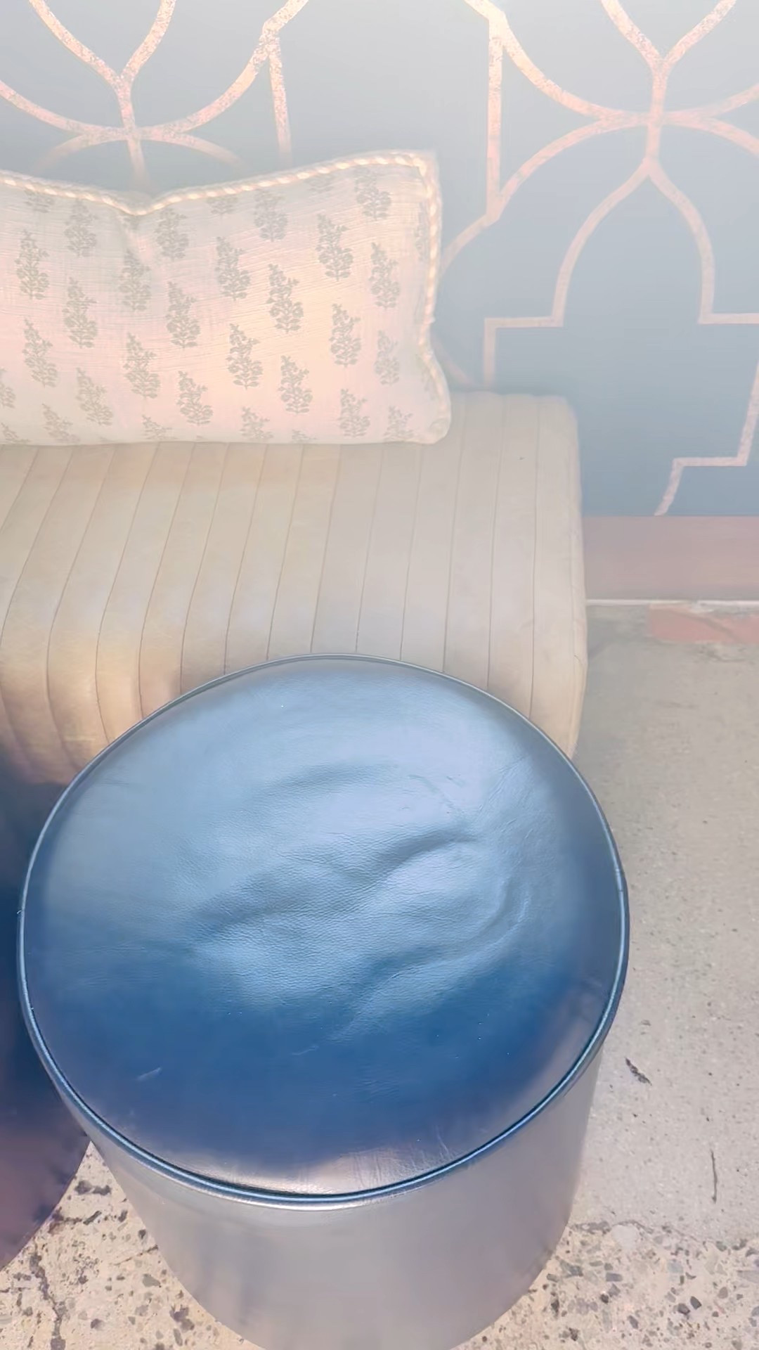 . The coziest corner — a channeled bench, a plush ottoman, and chic pillows layered to perfection. Soft, inviting, and effortlessly styled.


#CozyCorner #ChanneledBench #OttomanStyle #ChicPillows #LayeredLiving #ElevatedInteriors #HomeInspo #LTKHome

#LTKHome #LTKdayinmylife #LTKSpringSale