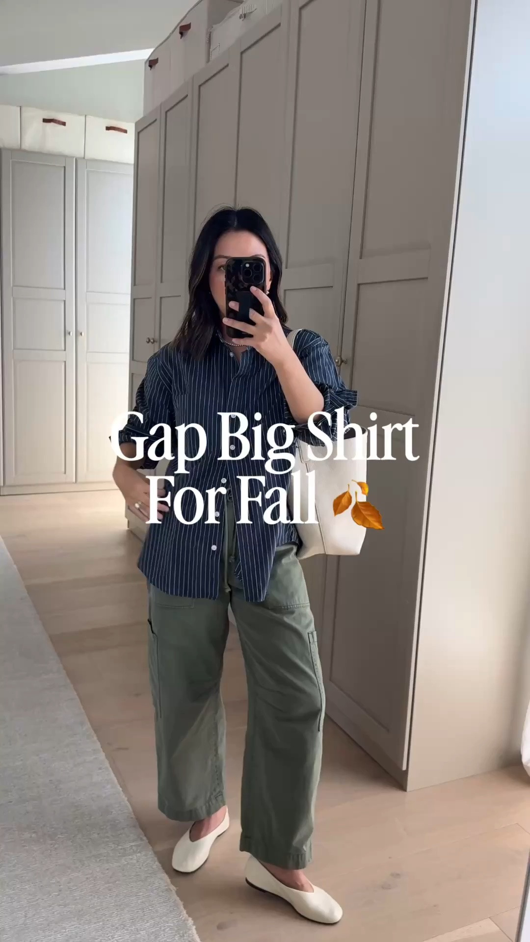 New Gp Big shirt for fall! Love these darker colors. Fit has changed a bit. Don’t feel like they’re as oversized. Exchanging to try the petite small

Gap big shirt petite xs
Pistola cargos petite 25
Reformation flats 5
Quince bucket bag small

#LTKootd #LTKPetite #LTKmomlife