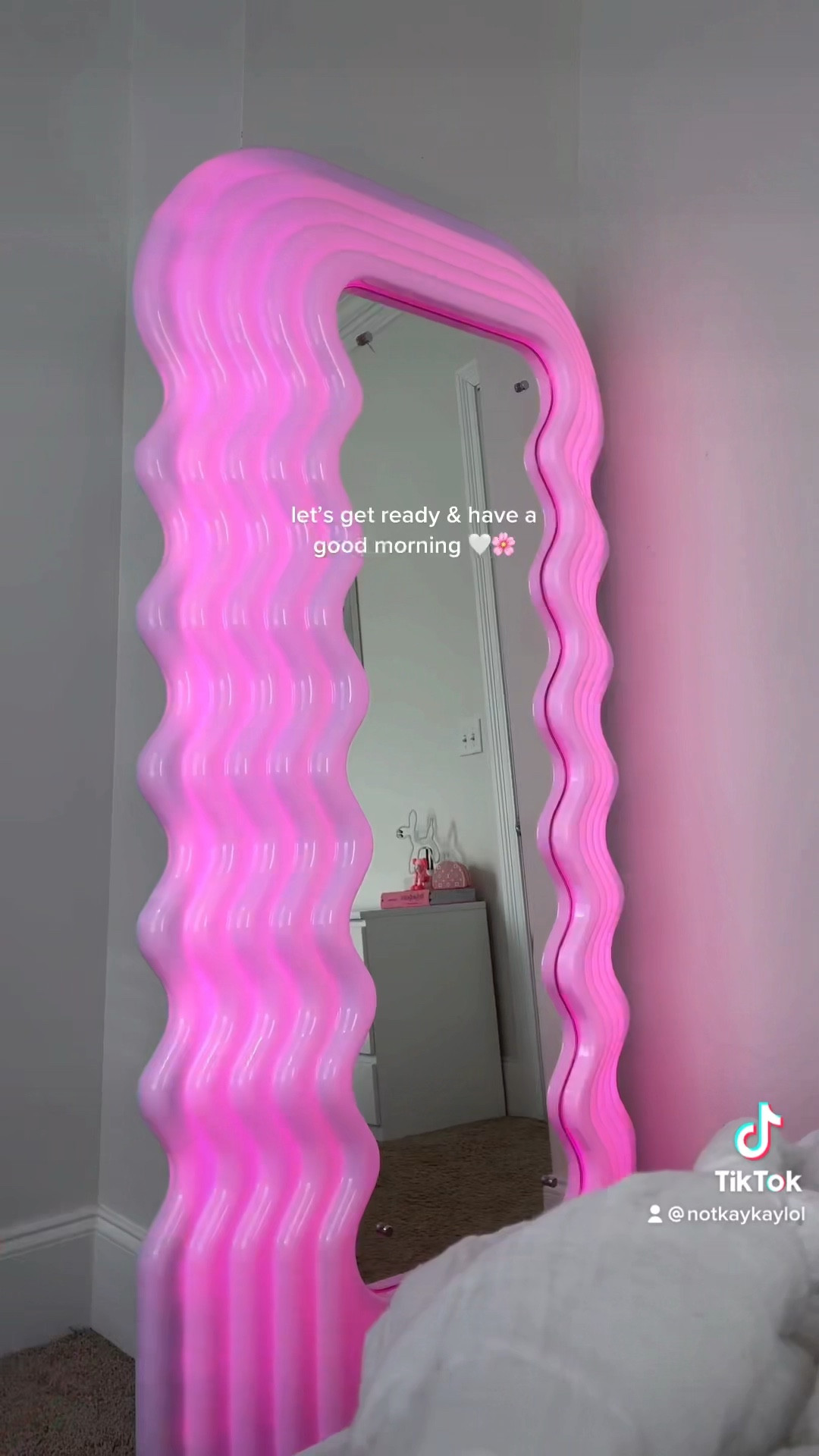 links to everything in today’s morning routine ⇩ ⇩ 🌸🤍

room decor, bedroom aesthetic, aesthetic room, girly girl, pink room decor, pink aesthetic, skincare, clean girl must-haves, aesthetic mug, aerie sale, loungewear 

#LTKbeauty #LTKFind #LTKGiftGuide