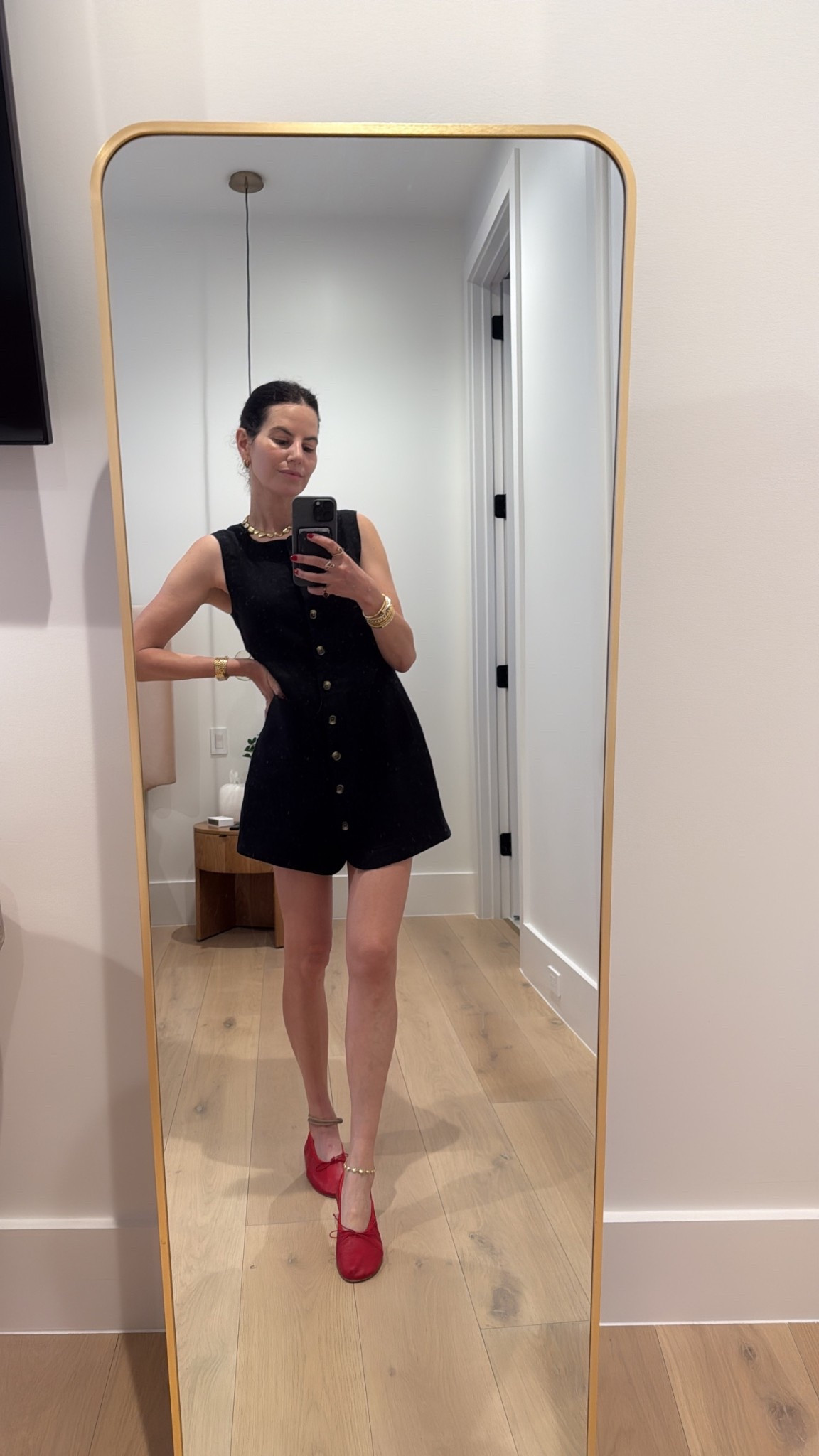 Elevated everyday outfit

Women’s fashion, summer fashion, fall fashion, summer style, fall style, summer outfits, fall outfits, summer outfit inspo, fall outfit inspo, trendy fashion, chic style, Miami fashion, mom style 




#LTKSeasonal #LTKOver40 #LTKStyleTip